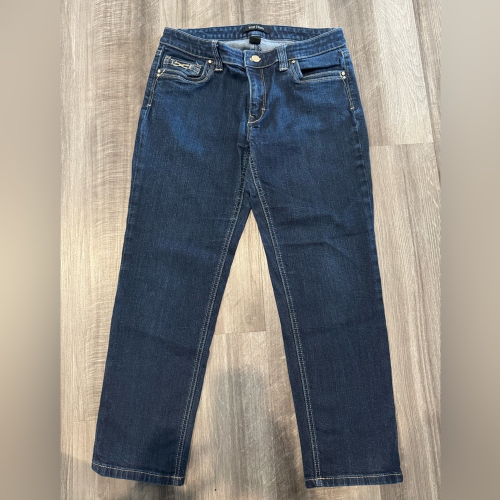 Women’s White House Black Market Dark Wash Cropped Jeans - Size 8